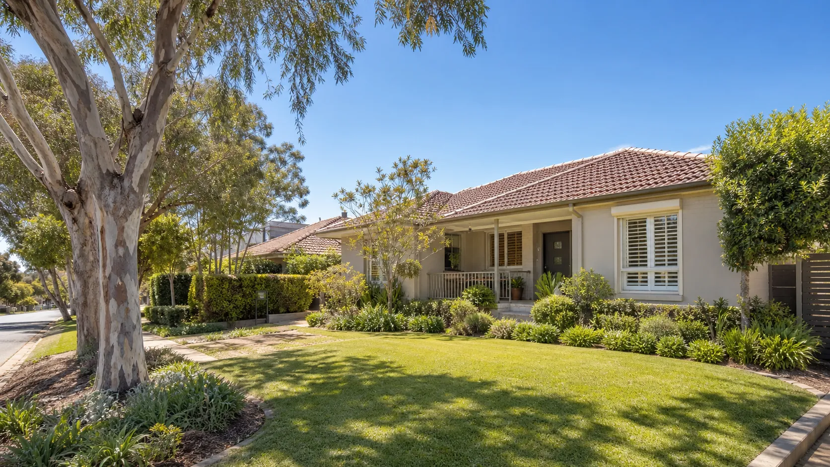 Crows Nest Living: Embrace Village Vibes & Convenience
