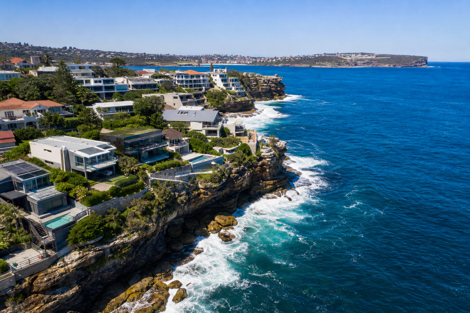 How Banks Really View Clifftop and Coastal‑Risk Homes in Sydney’s East